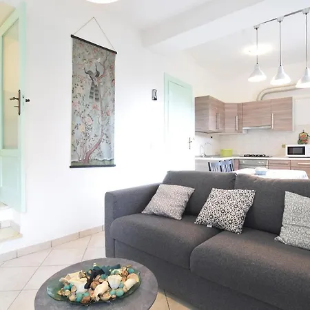Awesome In With 2 Bedrooms And Wifi Chiusavecchia